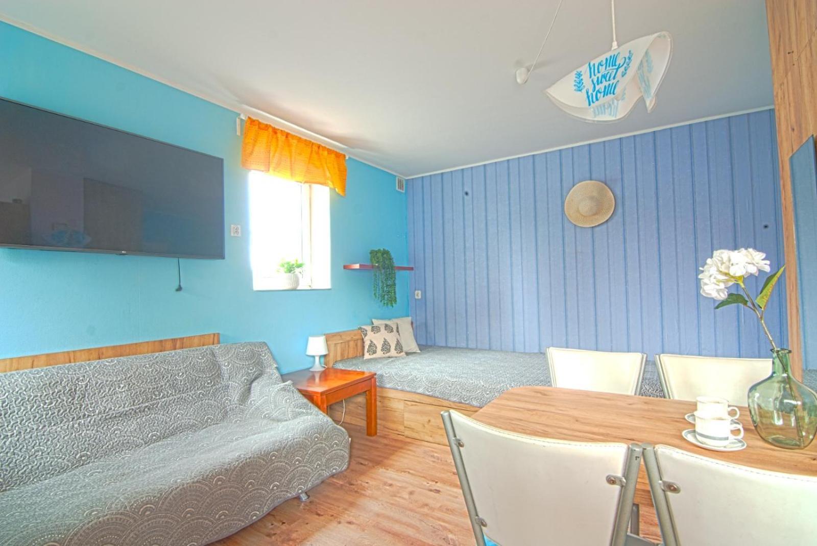 Wynajem Apartamentow I Pokoi. Устроне Морске Екстериор снимка