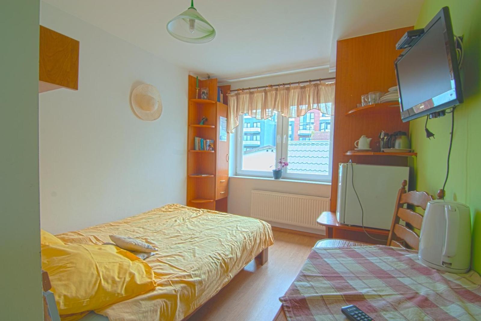 Wynajem Apartamentow I Pokoi. Устроне Морске Екстериор снимка