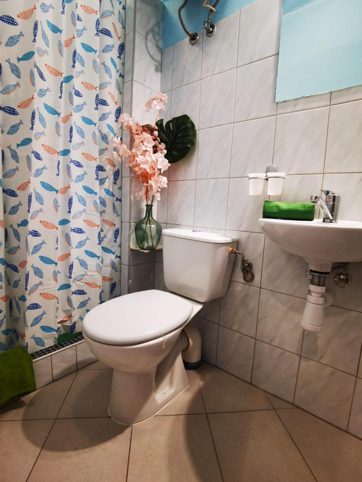Wynajem Apartamentow I Pokoi. Устроне Морске Екстериор снимка