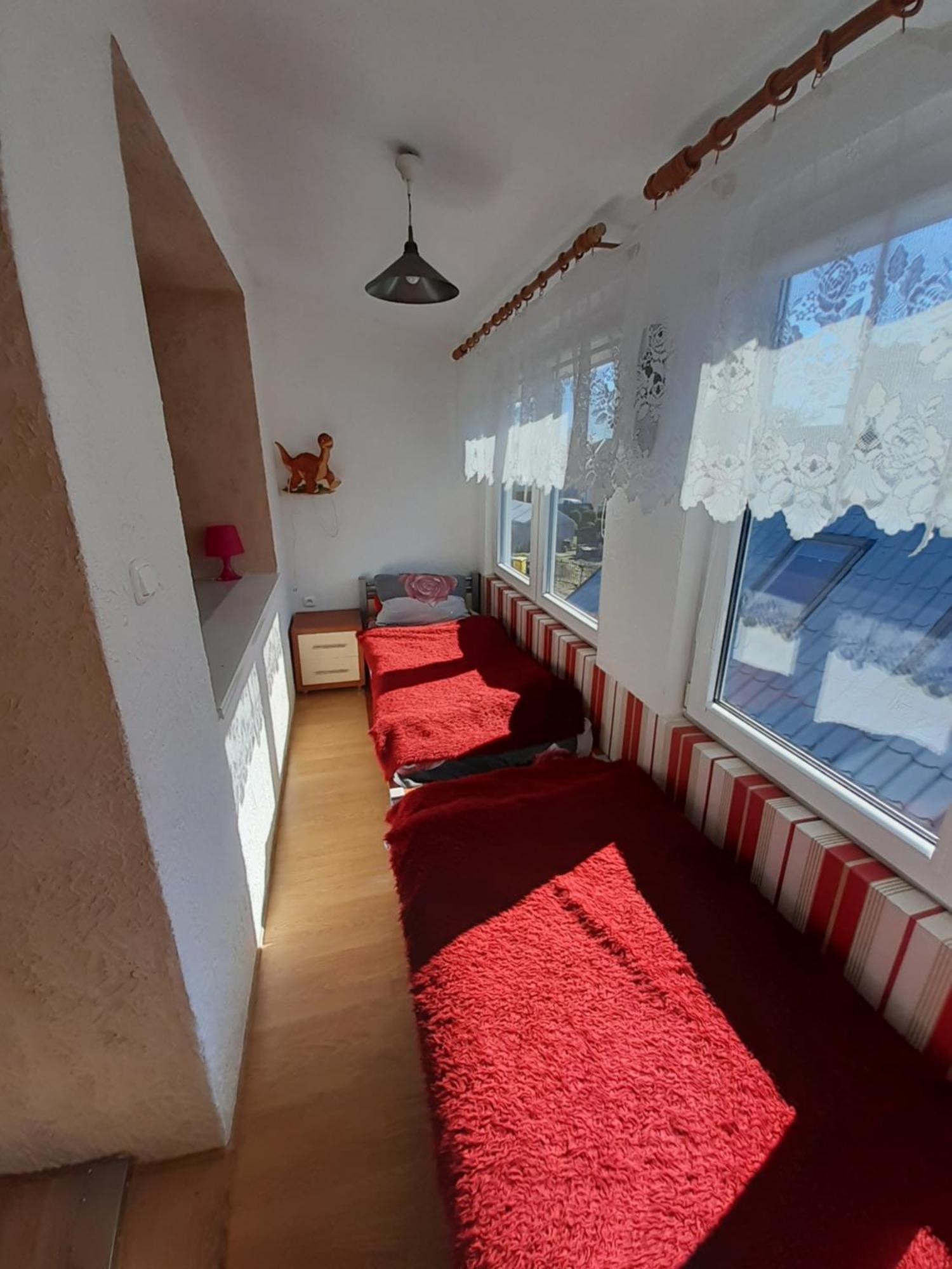 Wynajem Apartamentow I Pokoi. Устроне Морске Екстериор снимка